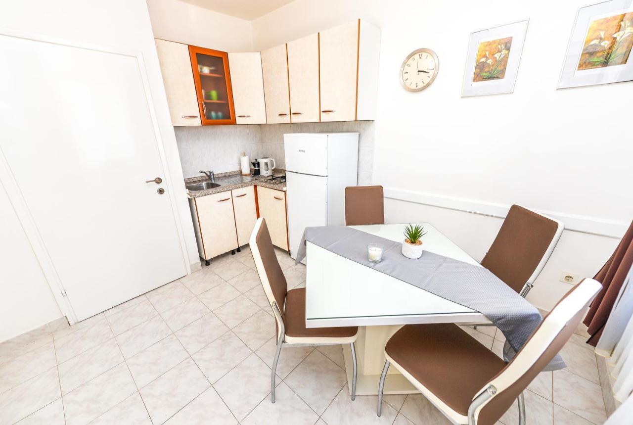 נובליה Apartments Ankica מראה חיצוני תמונה
