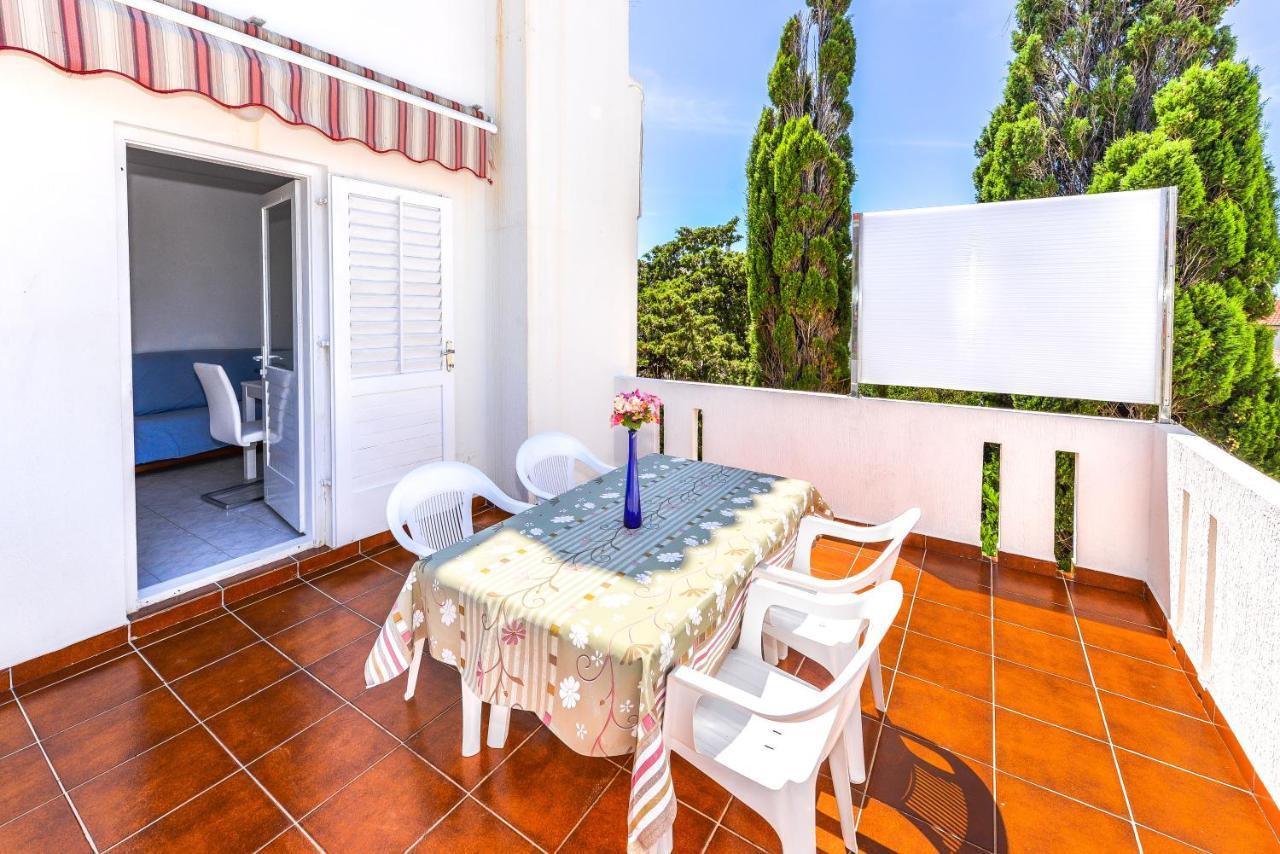 נובליה Apartments Ankica מראה חיצוני תמונה